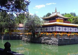 Norbulingka Park 